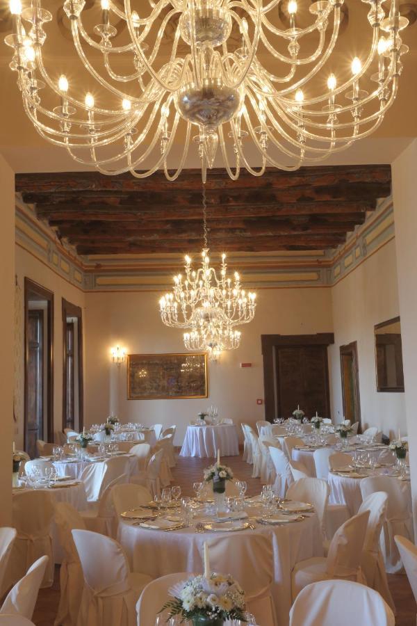 Bed and Breakfast Castello Di Casapozzano Aversa Exterior foto